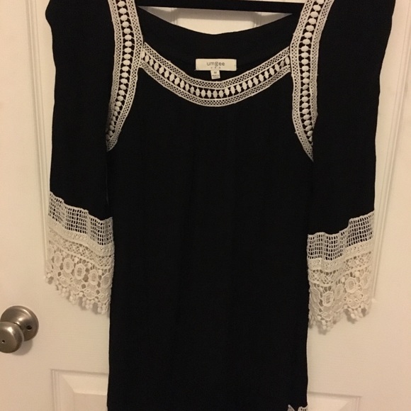 Umgee black/ white with crochet lace size M - Picture 5 of 5